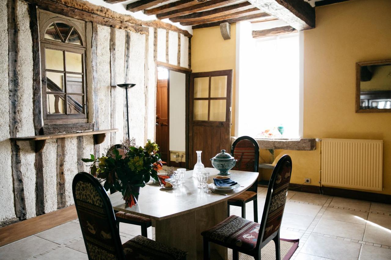 La Vieille Foulonniere : Chambres D'Hotes & Permaculture ポントルソン エクステリア 写真