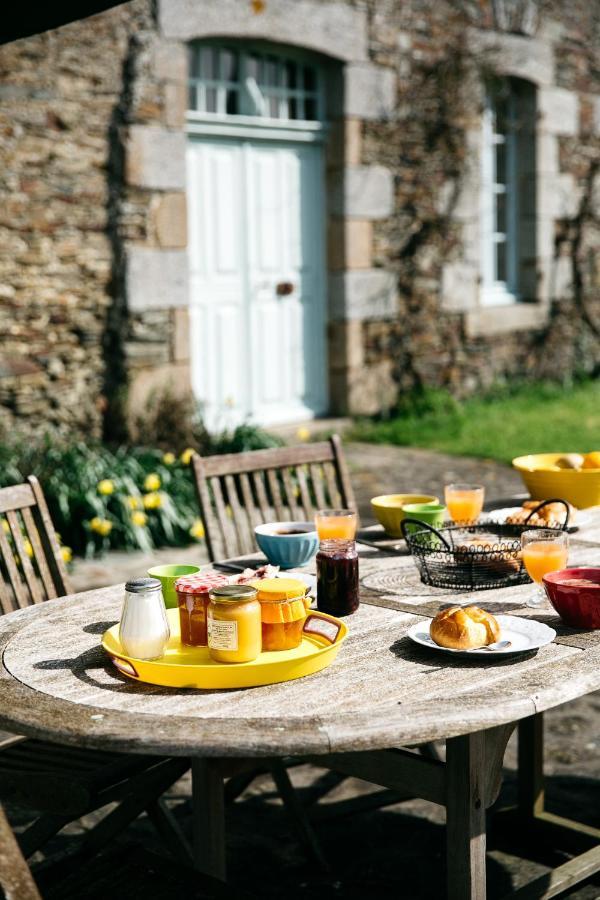 La Vieille Foulonniere : Chambres D'Hotes & Permaculture ポントルソン エクステリア 写真