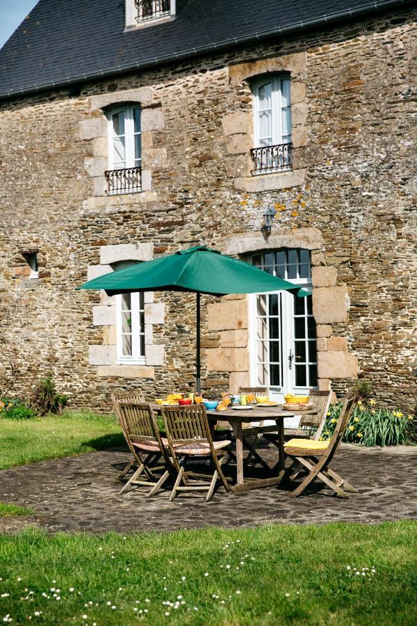 La Vieille Foulonniere : Chambres D'Hotes & Permaculture ポントルソン エクステリア 写真