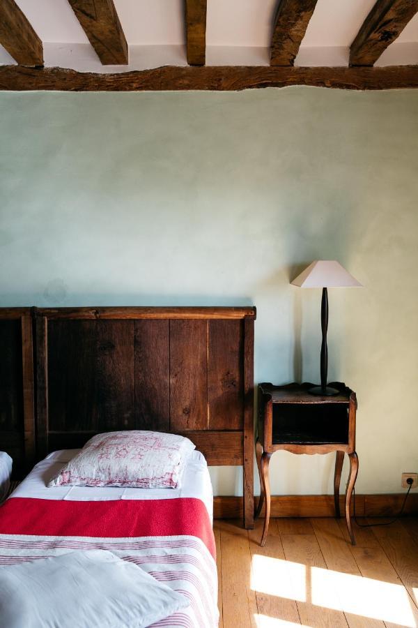 La Vieille Foulonniere : Chambres D'Hotes & Permaculture ポントルソン エクステリア 写真