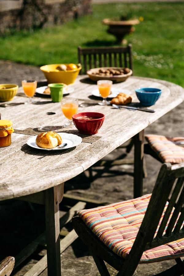La Vieille Foulonniere : Chambres D'Hotes & Permaculture ポントルソン エクステリア 写真