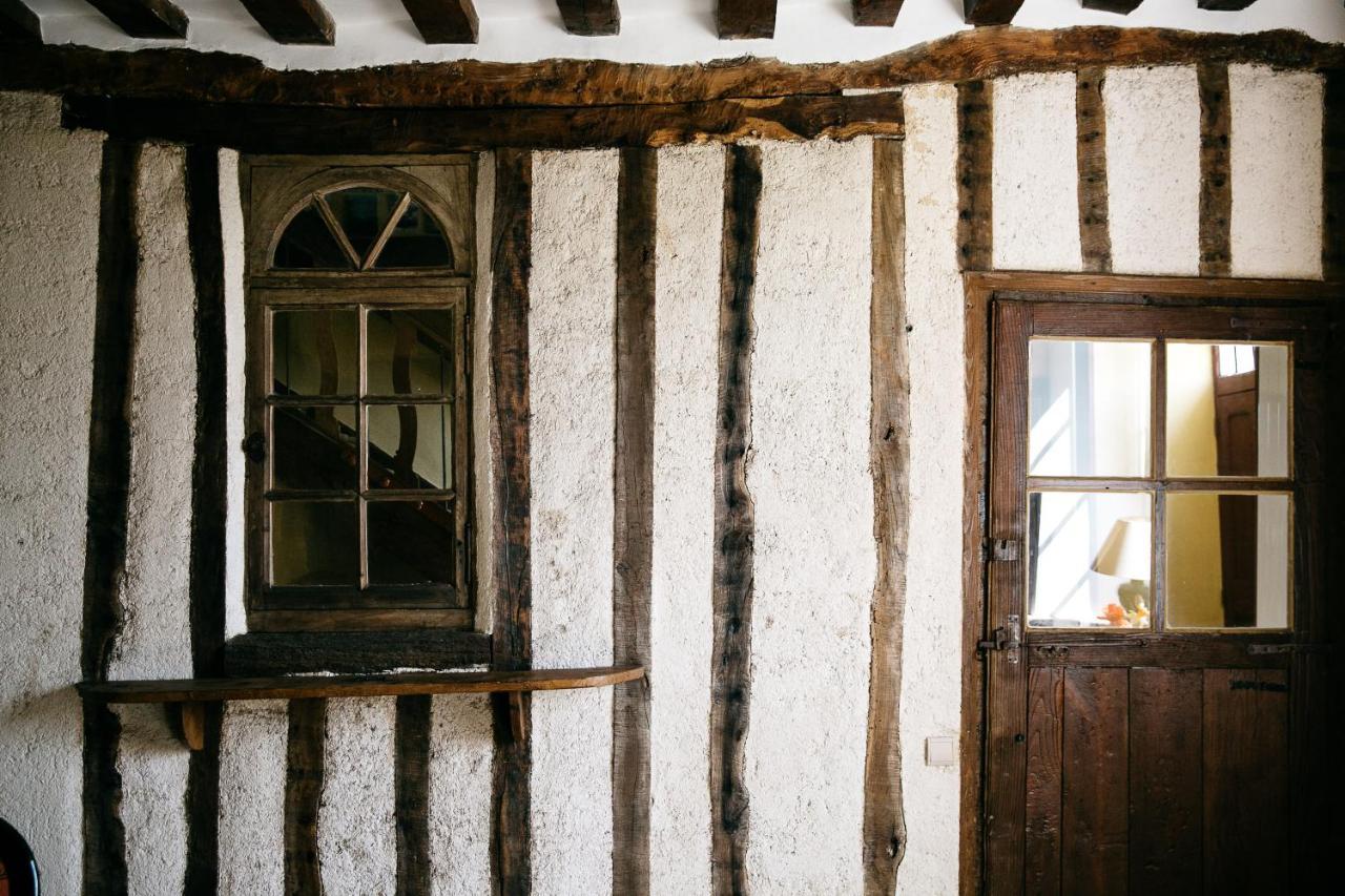 La Vieille Foulonniere : Chambres D'Hotes & Permaculture ポントルソン エクステリア 写真