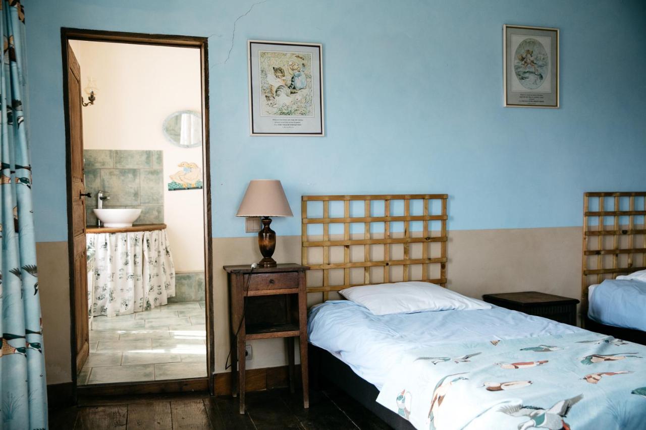 La Vieille Foulonniere : Chambres D'Hotes & Permaculture ポントルソン エクステリア 写真