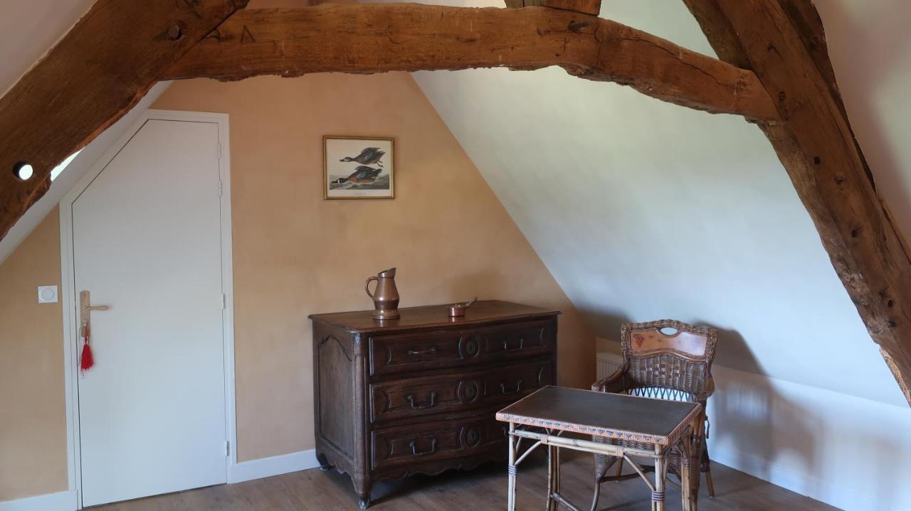 La Vieille Foulonniere : Chambres D'Hotes & Permaculture ポントルソン エクステリア 写真